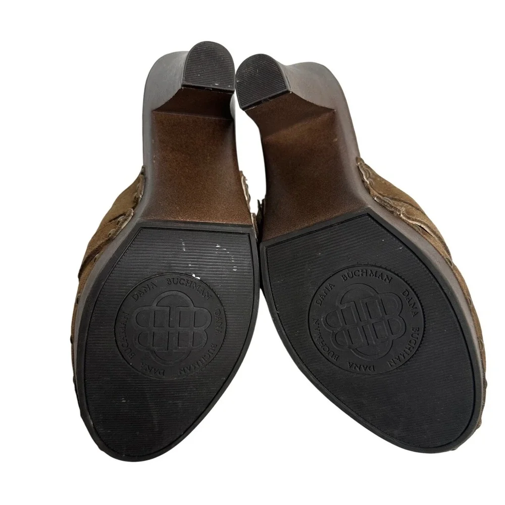 Dana‎ Buchman Tan Suede Hazelton Desert Riveted Clogs Boho Retro Platform SZ 8